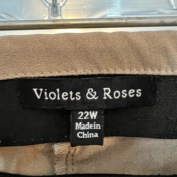 Violets & Roses khaki color pants - Picture 5 of 7